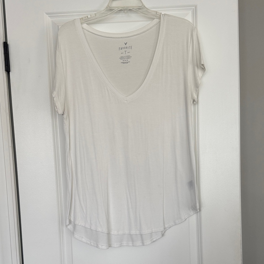 American Eagle Outfitters Cream V-Neck Tee